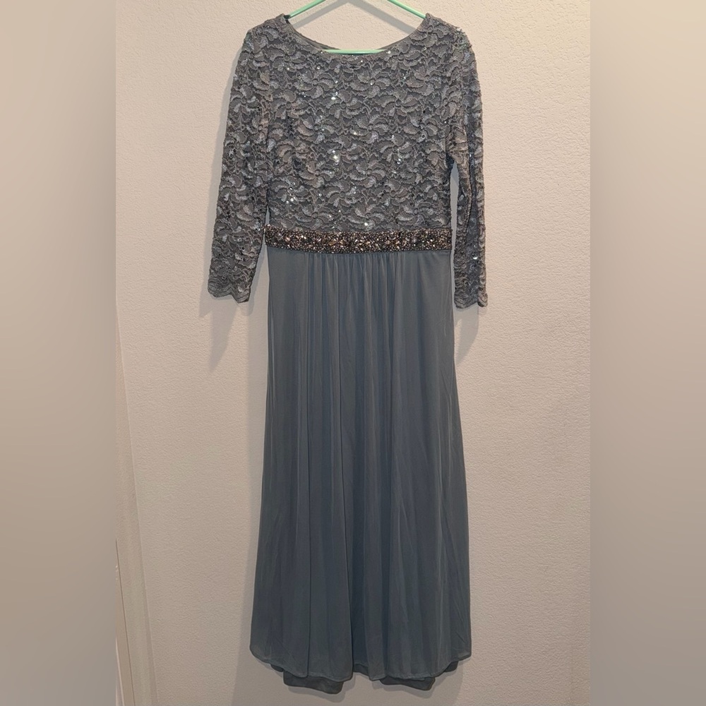 Onyx Nite Full Length Sequin Dress SZ 10 Color Sea EUC